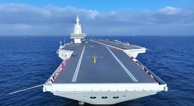 日本正在备战：防卫省官员叫嚣优先击沉福建舰，主流媒体配合疯狂