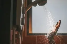 今天没出汗，可以不洗澡吗？图片