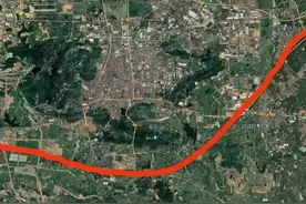 江夏中心纸坊往南扩张已势不可挡—武汉绕城高速南段扩建。图片