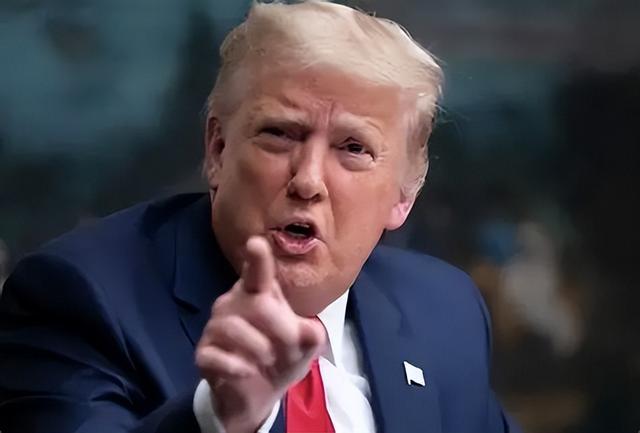 7000亿蒸发！特朗普不许中国报复，北京电话打不通，一个时代告终