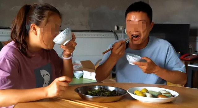 11年，内蒙一女子每晚打麻将，从来没输过钱，丈夫在地窖找到原因