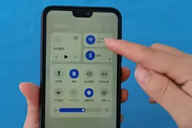 手机连接无线网络后，要不要关掉移动数据流量？不知亏大了图片