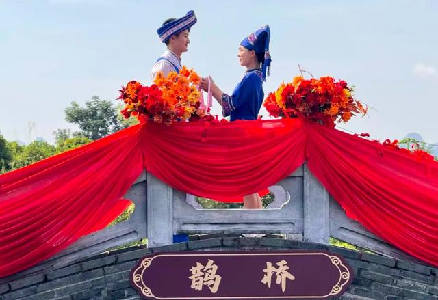 【网络中国节·七夕】金龙映水伴七夕 桃源美景传爱意