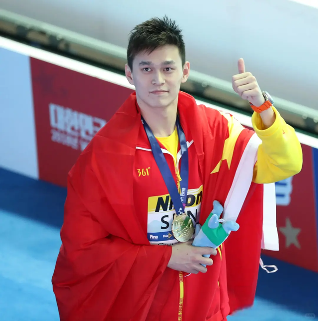 孙杨不再隐瞒！公开回应是否退役，自称很遗憾，印证了潘展乐的话