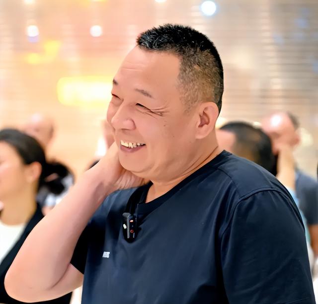 没想到	，国家点名胖东来不到半个月，于东来竟再令所有人刮目相看