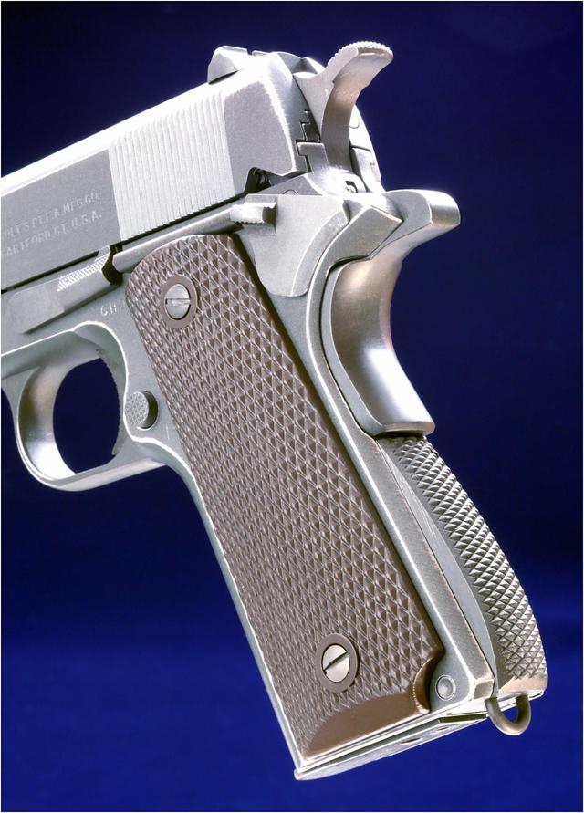 它是美军使用百年的功臣 也是二战半自动神器 至今仍被玩家热捧