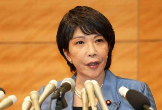 天皇亲自出山，日本的反击正式开始？高市早苗憋出了一毒计