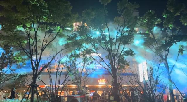 来吃！就在这些超火的魔都夜市~