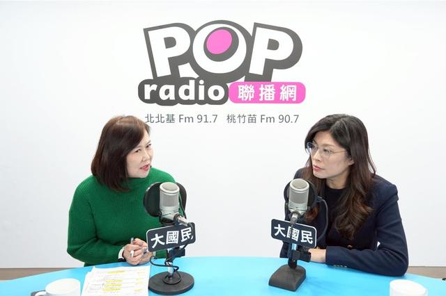 美国对台110亿军售后，中方重拳出击20家美企，郑丽文表态亮了！