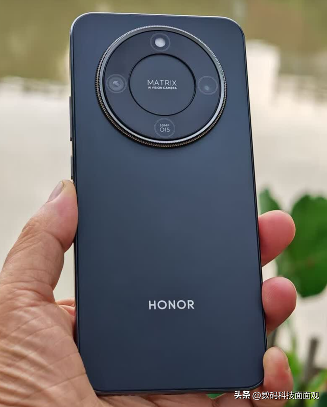 2025年双十一手机销量，iPhone17系列领跑，两款安卓机型备受追捧