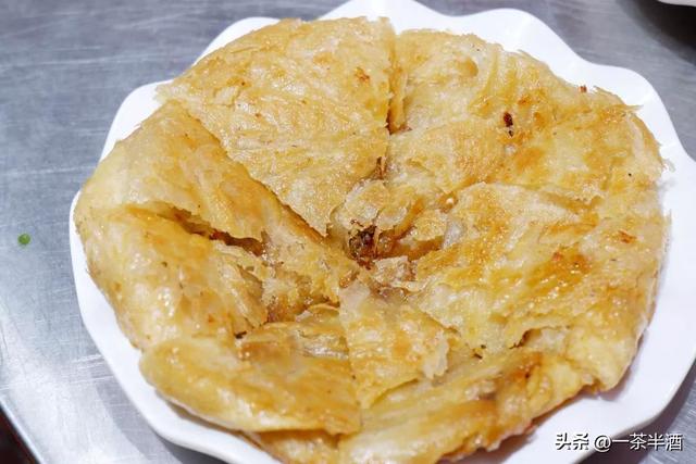 自驾营地：云南丽江市免费床车房车自驾露营地停车场主要景点美食