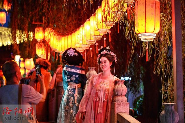 夜游古城 感受魅力