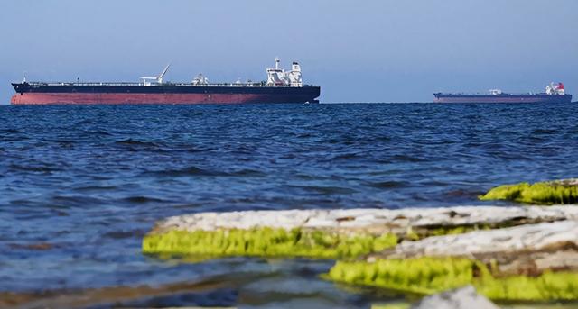 特朗普下达全面封锁令，没收中国香港油轮	，威胁到了中国能源命脉