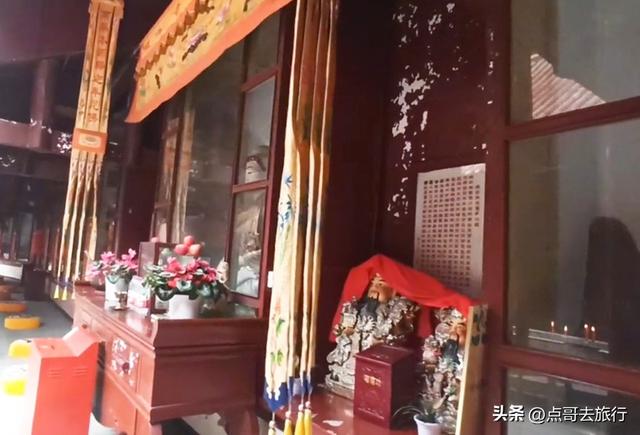 成都黄龙溪被冷落的寺庙，位置堪称绝佳，现32尊观音化身像！