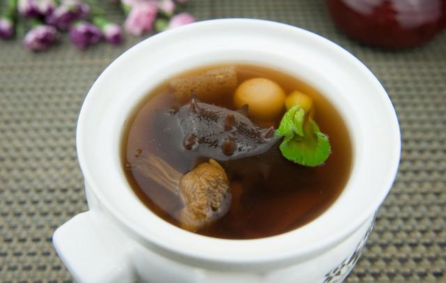 海带红萝卜花胶排骨汤的做法大全 海带红萝卜排骨汤的功效与作用