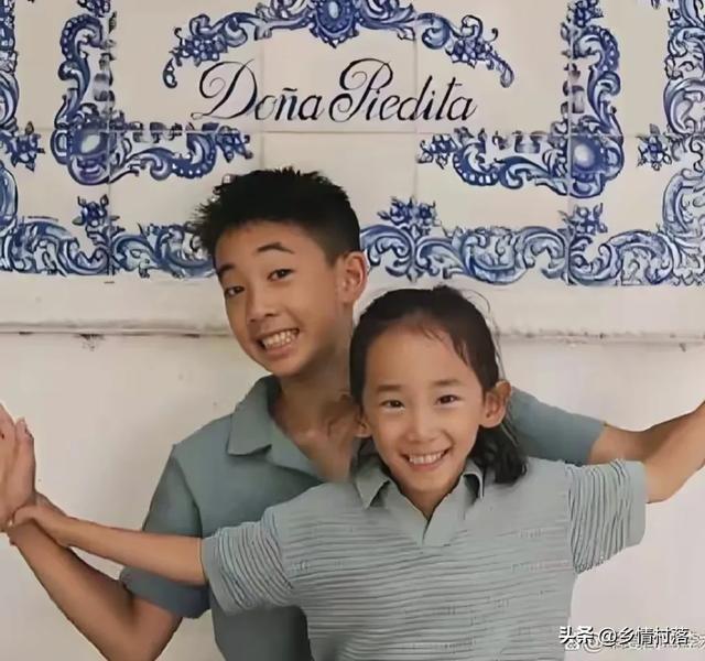 陈小春的基因太强了，两孩子和他也太像了吧，简直一模一样