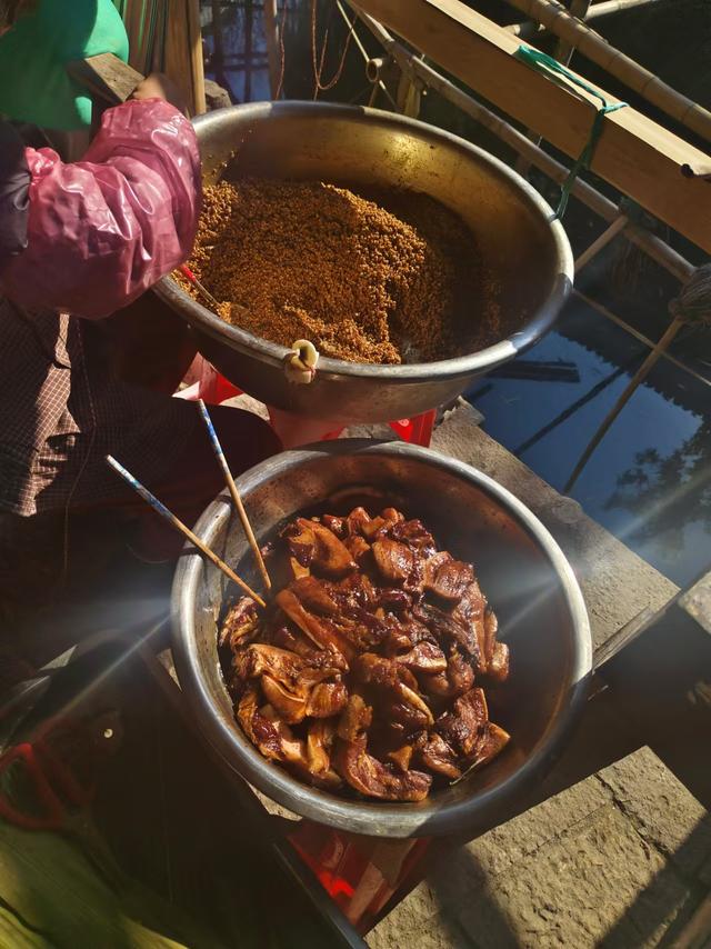 湖州古镇很世俗，也很江南