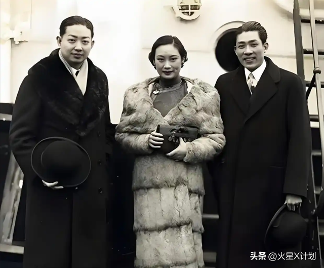 戴笠与胡蝶的真实影像，胡蝶美艳摄人心魄，戴笠面容冷峻不怒自威
