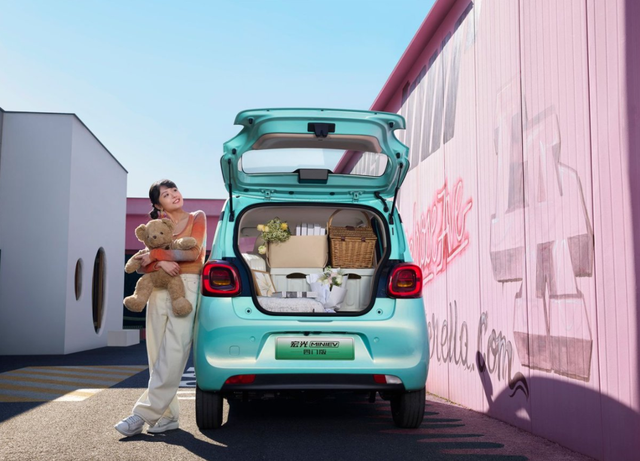 宏光MINIEV堪称国民神车，除了价格友好外还有这几个优点~