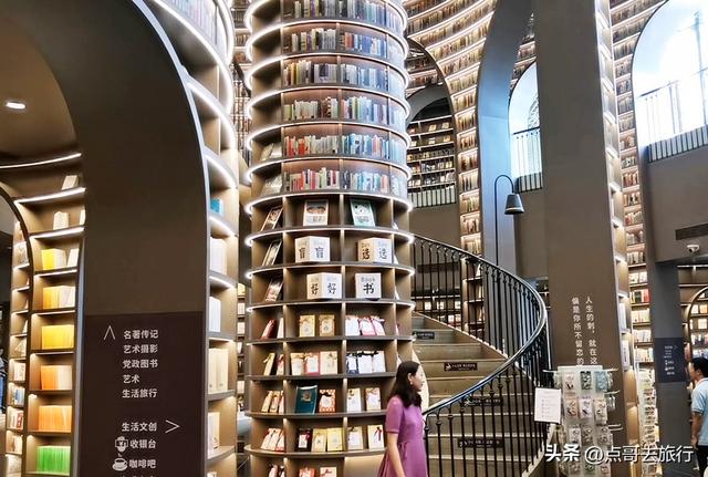 成都最魔幻景观，在水下、在洞穴，一个比一个惊艳，不要门票！