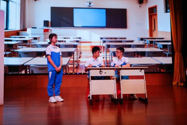 干货满满！蓝老师带你“沉浸式逃生”，这堂公开课你看了吗？