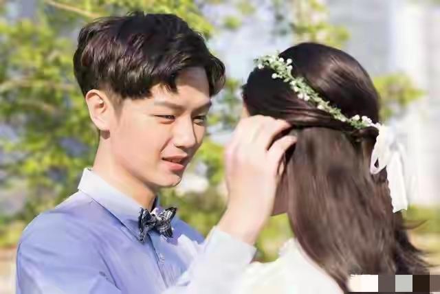 两性之间，女人愿意让你摸她这两个地方，其实就是在默默表白