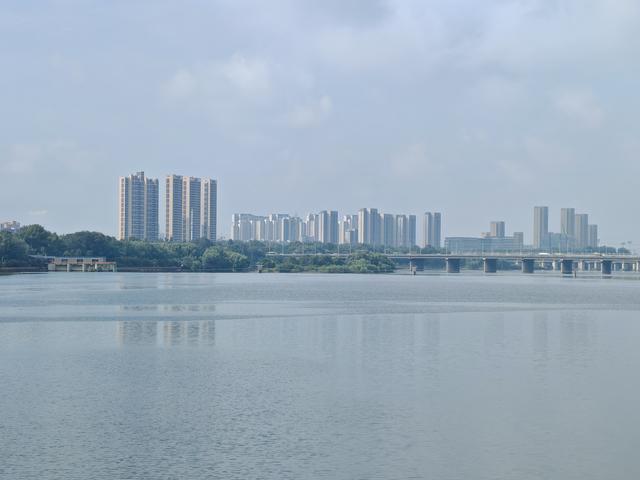 沈阳：风情万种南京桥