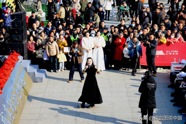 2025年青海同仁热贡文化唐蕃古道行兰州站农文旅商推介活动启幕。