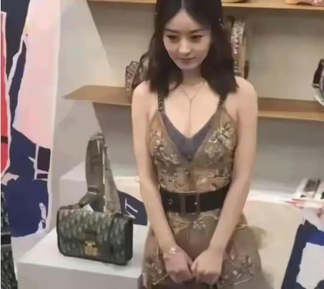 天呐！我第一次看到赵丽颖穿这么性感！皮肤好白 身材简直好到犯规