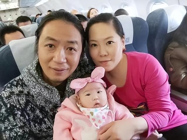 “辞职看世界”的女老师，11年后现状曝光：黯然回乡	，老公已分手