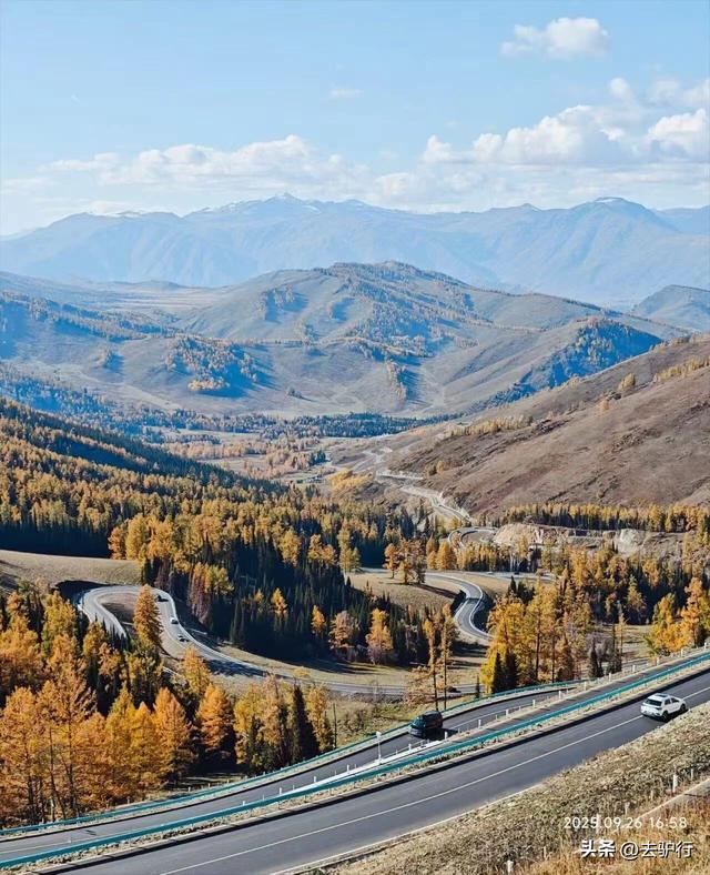 2025新疆新晋网红公路：全长200多公里，收纳了中国最美的秋景