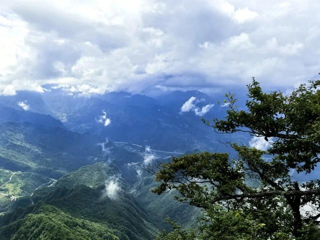 肖青林 古风||悟道龙头山（外十首）