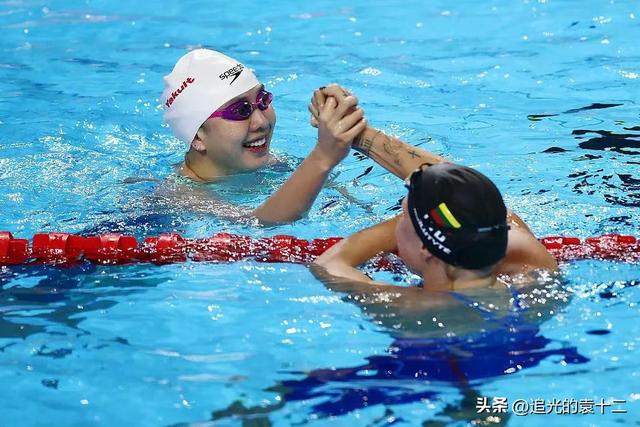 游泳世锦赛大结局：中国15金第一险遭逆转，游泳给力，跳水掉链子
