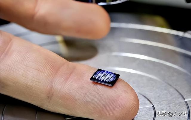 历史性突破！全球首款2nm手机芯片成功量产，这次真的遥遥领先了