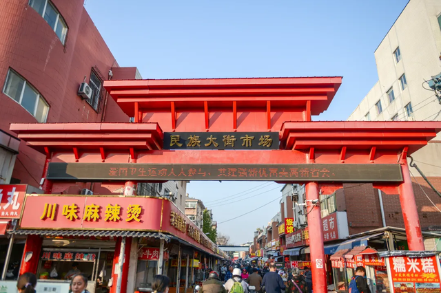 这些明星带路，玩转济南！跟着他们逛吃逛吃，免费抄作业！
