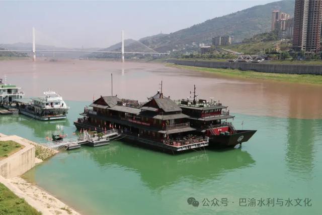 走进涪陵 感受乌江清澈澄碧之美