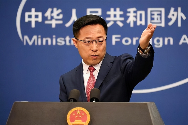 特朗普身上的病瞒不住了！全美多地爆发抗议，中国恐成最后"稻草"