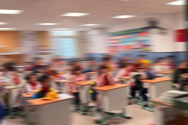 10月，「需要另一个同类」