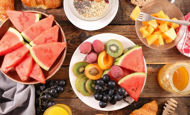 甲流凶猛！李兰娟强调：少吃橘子，多吃5样，给免疫力“加满油”