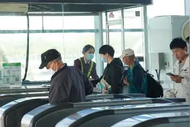 轨交上赛场站做好准备迎接八方来客！这些温馨提醒请收下→图片