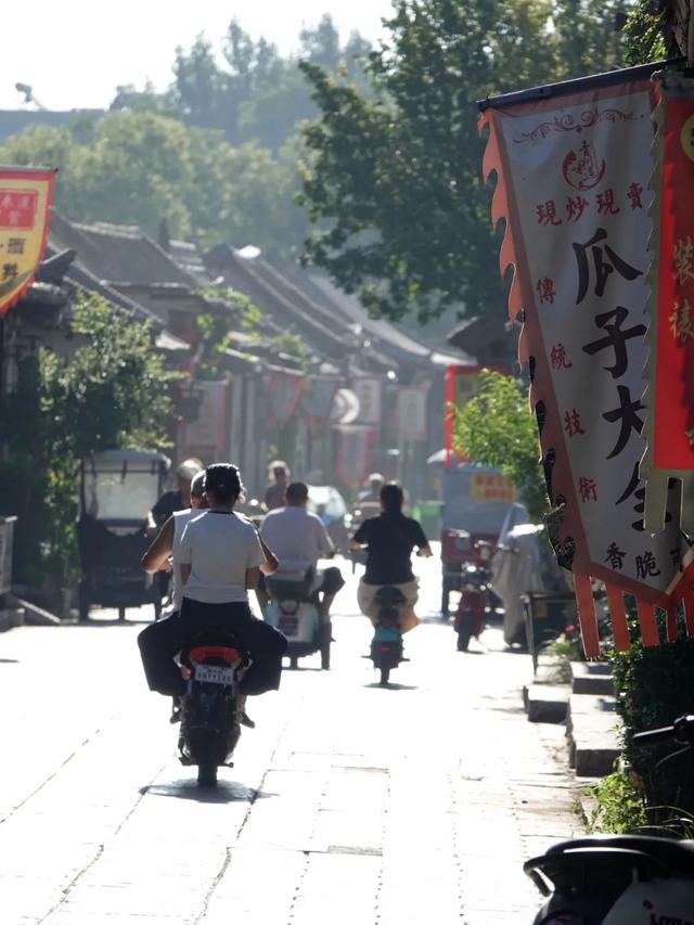 山东，有一座2000年前的一线城市，去青州古城赶一场槐花雨