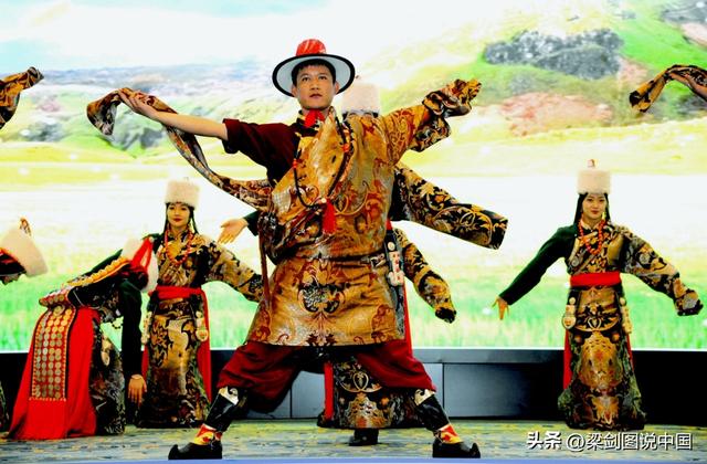 “圣境甘南·心灵之旅”夏河县文旅招商推介暨颁奖典礼在兰州举行