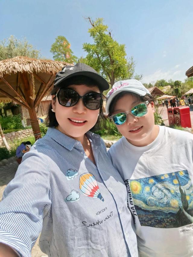 七夕今宵看碧霄，牵牛织女渡河桥 。方特全息影像沉浸体验千年神话
