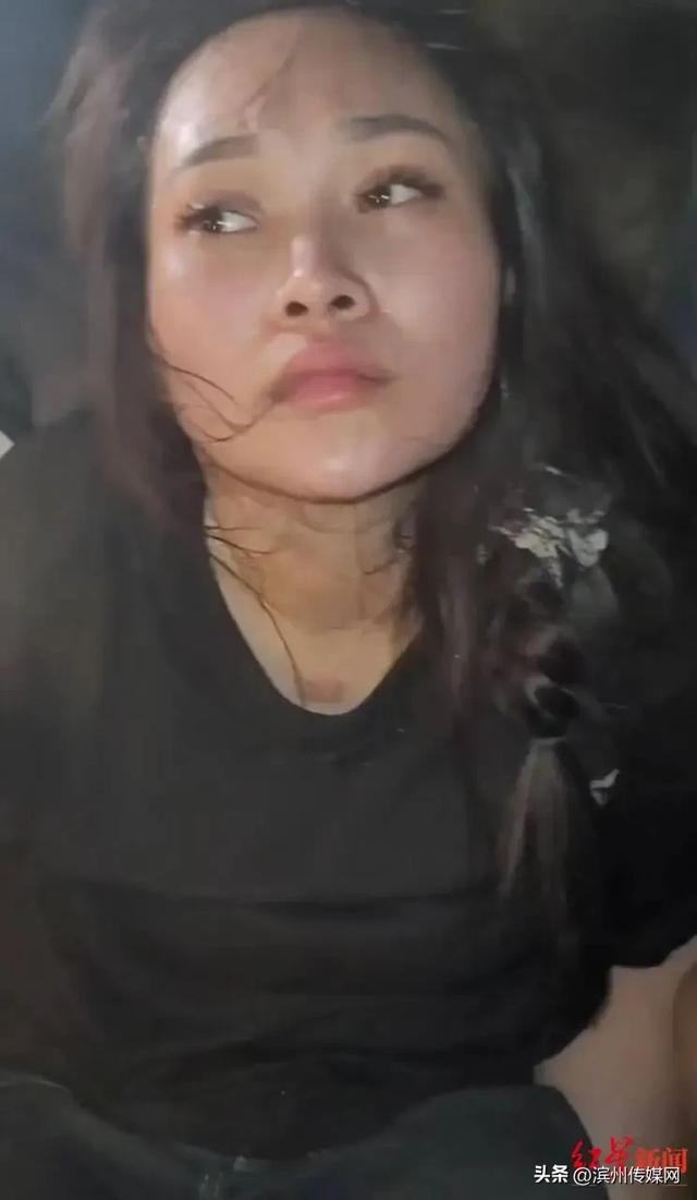 柬埔寨一女子法院劫走6名囚犯，并与一男子手牵手狂奔！最新进展来了