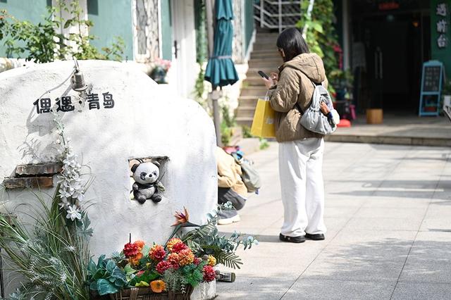 老城新韵 深秋青岛上街里老街与时尚碰出别样精彩