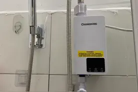 新式“即热式”热水器一出，太阳能过时了，整洁美观省空间，机智图片