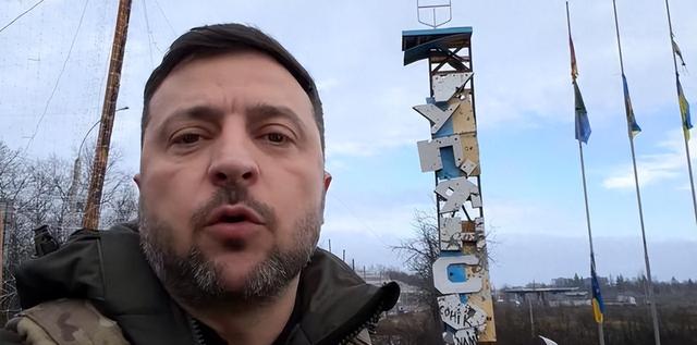 要求乌撤军，做领土让步，泽连斯基看穿了：美国就是希望换掉自己