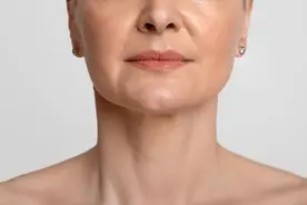 最先衰老的地方，藏着“长寿开关”！揉开它，散结通淤堵，活全身气血图片