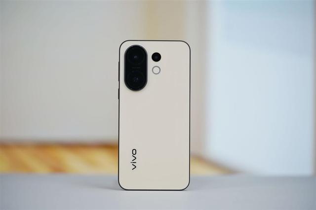 颜值体验全面Pro！ vivo S30 Pro mini评测：年轻人的梦想小直屏