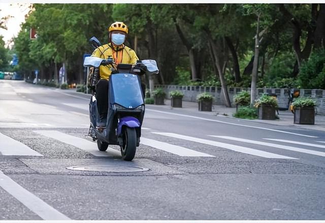 美团全国上线骑手防疲劳机制，平衡安全与收入成关键